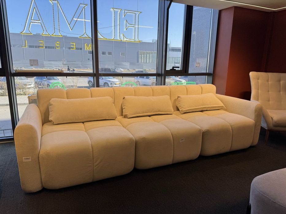 Современный диван в наличий