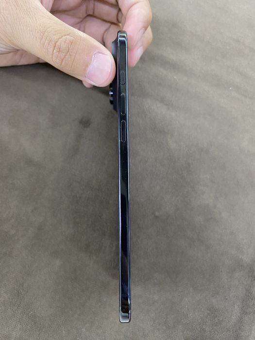 Продам iPhone Air