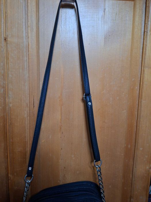 Кожена малка чанта