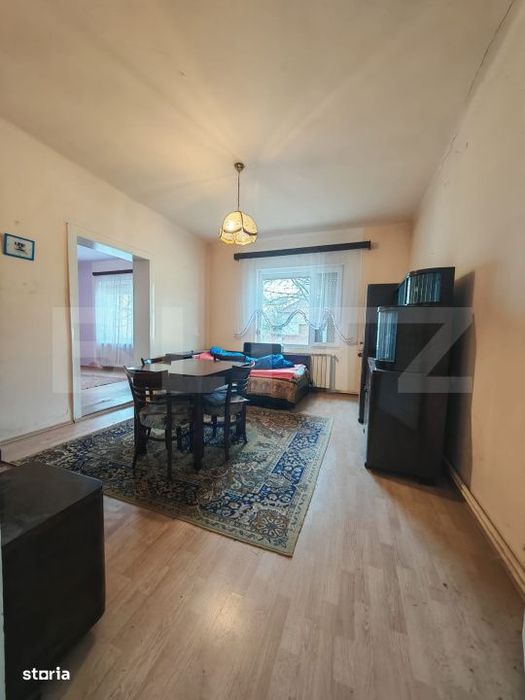 Casa individuala, 3 camere, 98 mp, 827 mp teren, zona Central-Modern