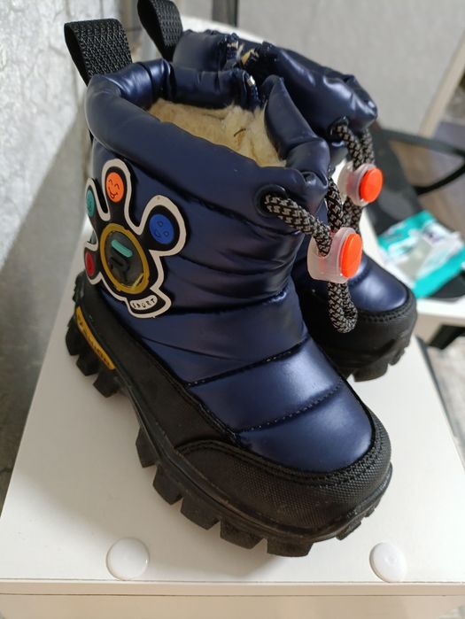 Продам зимние сапоги