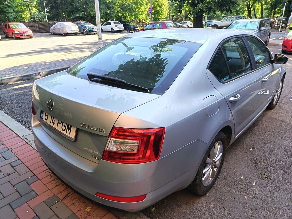 SKODA Octavia 2013 — imagine 3
