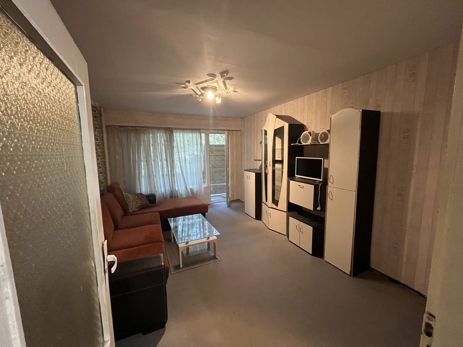 Дава се под наем Четиристаен апартамент в Варна, Цветен квартал - 100 кв.м за 510 € - Снимка #4