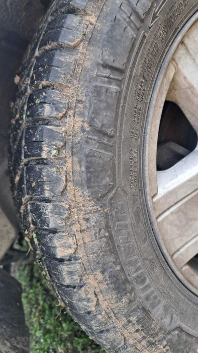 Autoutilitara N1 Ford Transit 6 locuri