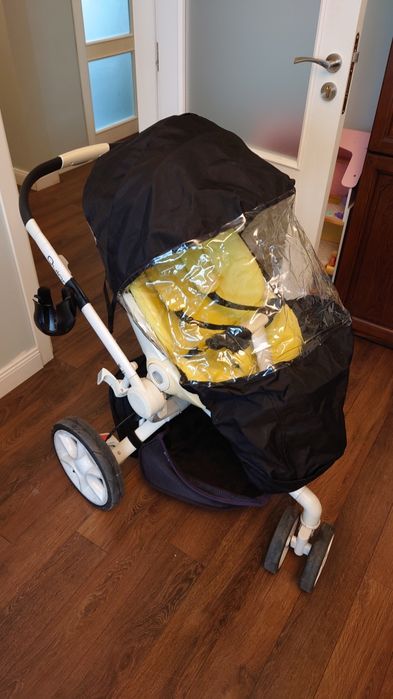 Количка Куини с аксесоари + безплатна доставка