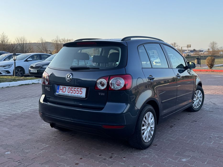 Vând Volkswagen Golf 6 Plus Motor 1.6 Diesel 153000 Km 105 CP Euro 5