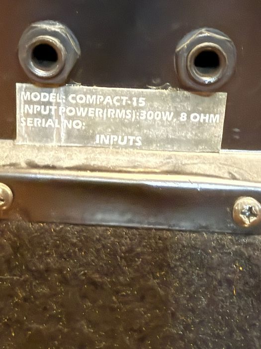 Boxe pasive  marca Studio