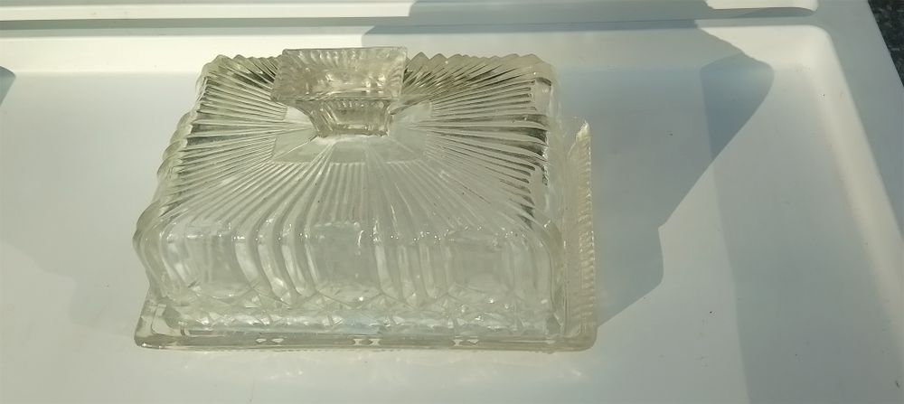 Кутия за сладки или масло от времето на комунизма