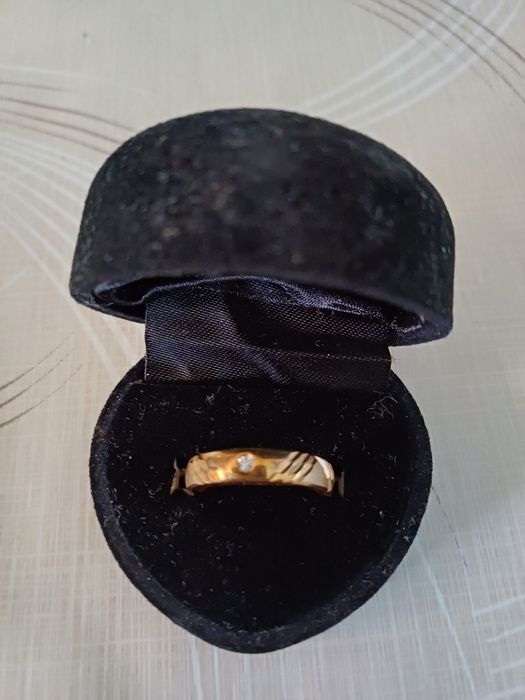 Продавам пръстени