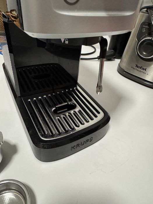 Espressor manual Krups XP344 – impecabil, 9/10