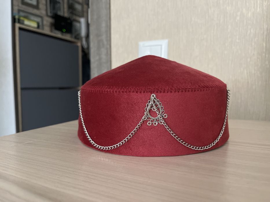 Такия для девочек и девушек.