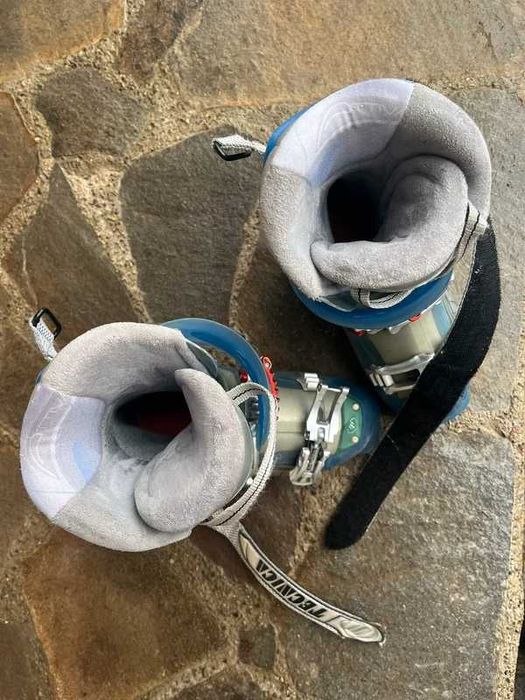 Clăpari ski Tecnica Attiva Ultra Fit – mărime 37–38 (240–245)