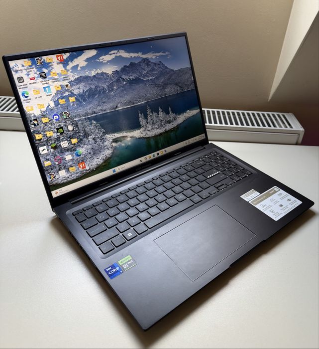 Asus vivobook i9 rtx3050 16 gb RAM