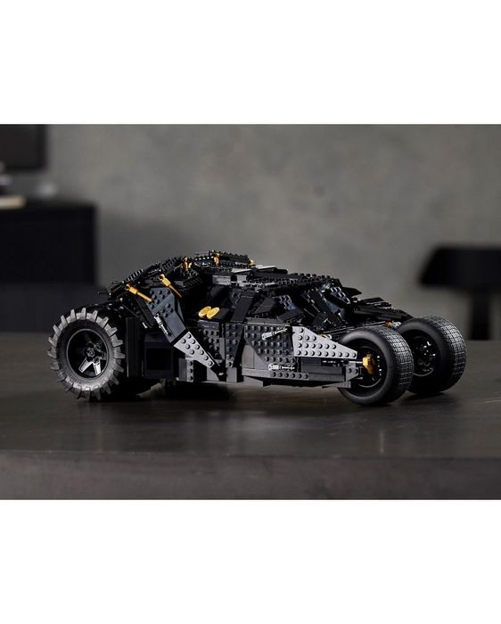 LEGO 76240 DC Batman The Dark Knight Trilogy - Batmobile Tumbler