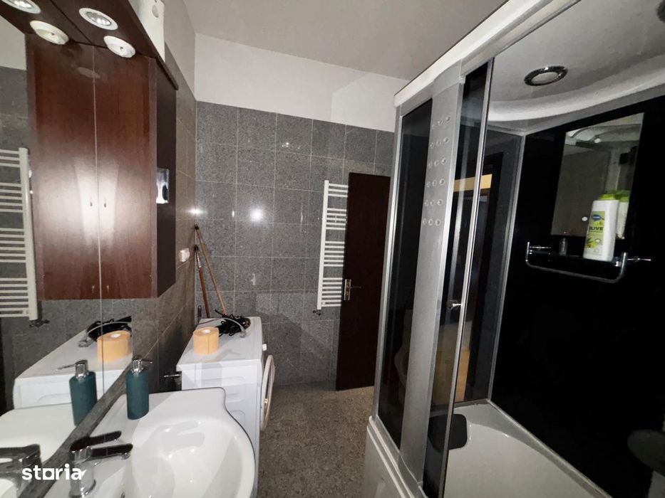 Apartament 3 camere et 1, Bl. RO Kaufland