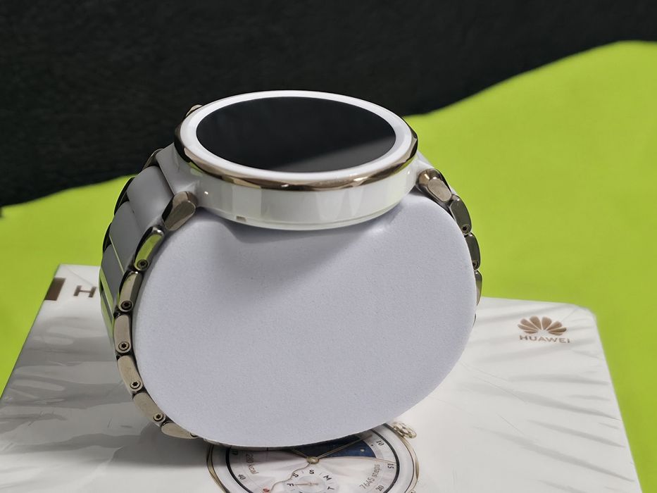 КАТО НОВ 42mm Huawei watch GT 5 Pro Yettel Гаранция '27 Ceramic White