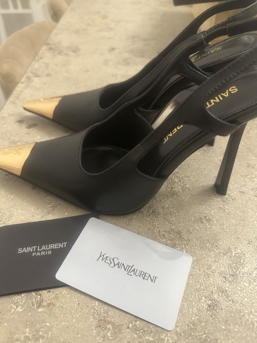 Pantofi YSL marime 35