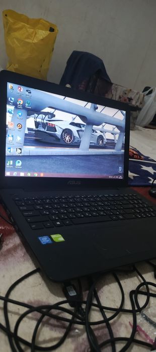 Assalom alekum noutbuk sotiladi tezda