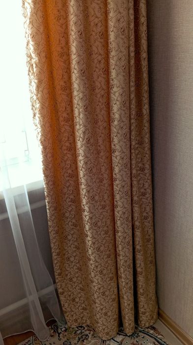 Продам шторы б/у