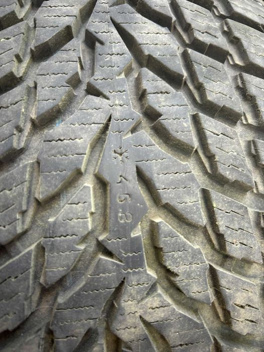 Cauciucuri iarna Nokian 225 / 50 / 18