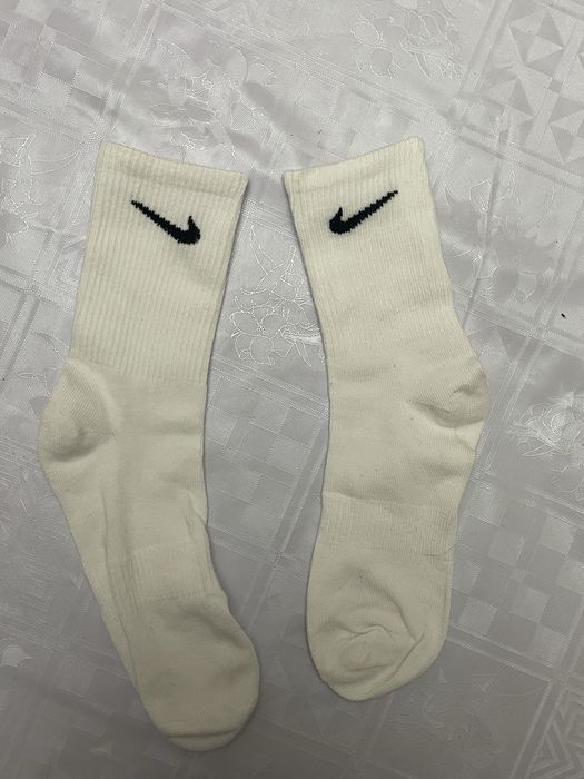 Носки найк простыйе черно белыйе и т .д