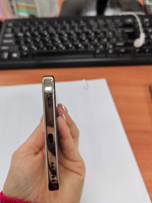 Смартфон Huawei Nova 13