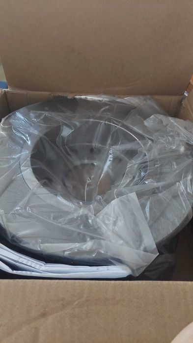 Спирачен диск FEBI BILSTEIN 23240 за задна ос