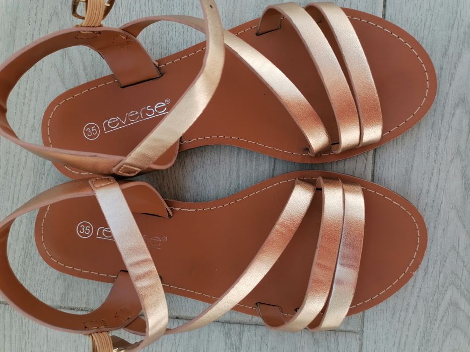 2* sandale marimea 34
