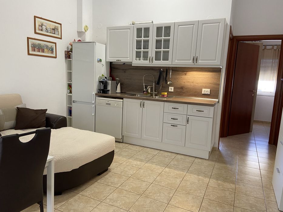 Продавам апартамент и студио в Паралия Офринио ( Paralia Ofrinio ]