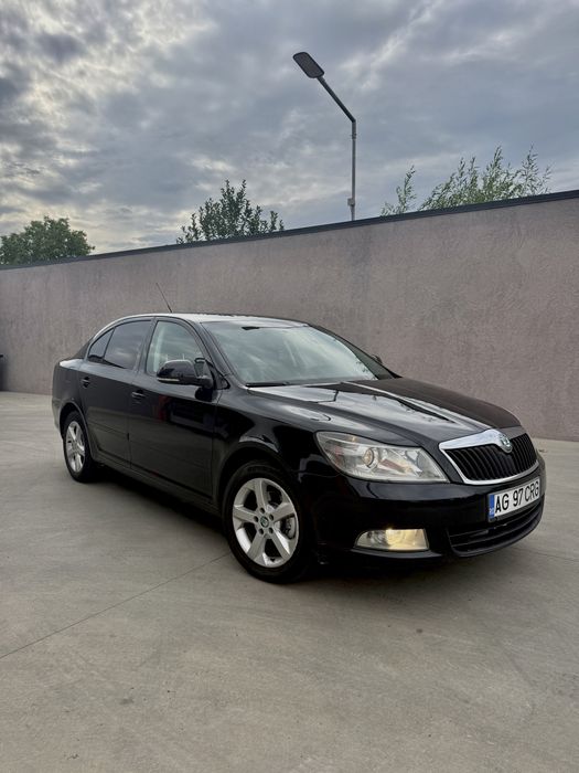 SKODA Octavia 2012 — imagine 3
