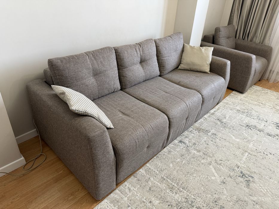 Продается комплект б/у мягкой мебели