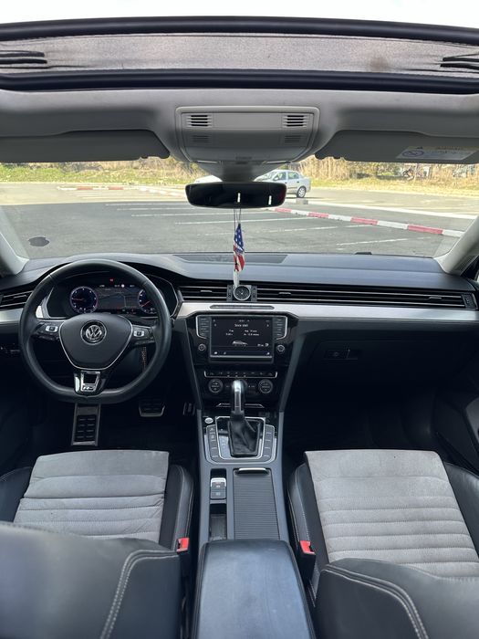 Urgent Volkswagen Passat B8 R-Line 2.0 TDI DSG FULL!!!