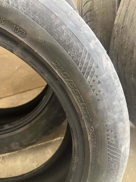 Срочно продам Балон 215 55 R17