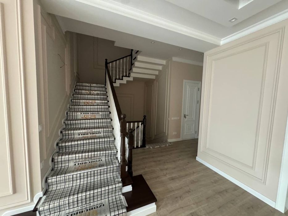 Продается дом Юнусабад Батумская Уста ширин  2.5 соток