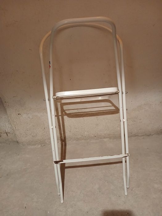 Корито и стойка за къпане на бебе