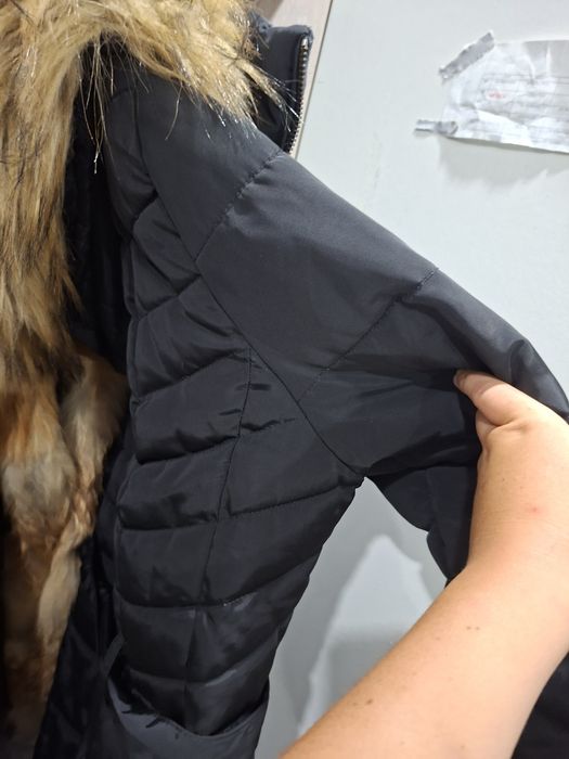 Vând geacă in stare buna