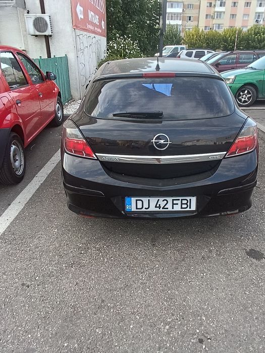 Vând Opel Astra GTc