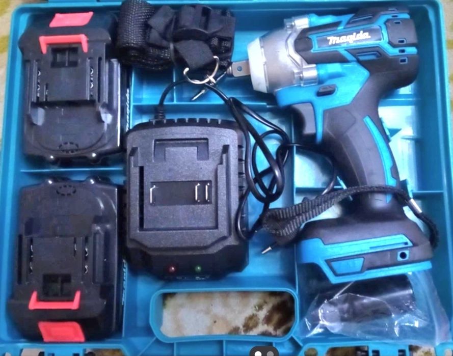 Шуруповерт - гайковерт ударный