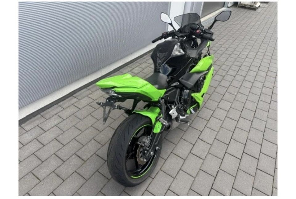 Kawasaki Nija 650 KRT