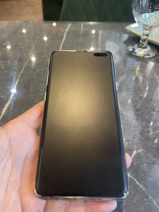 Самсунг с10 5G в черном цвете