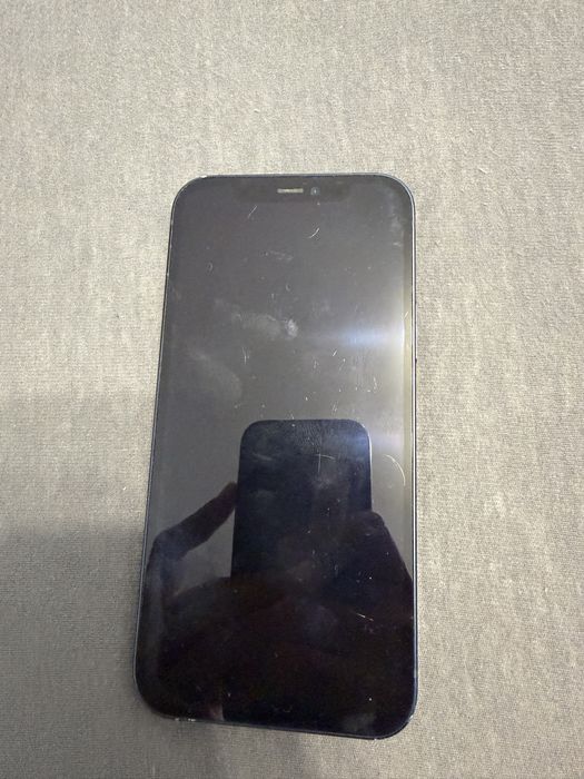 Iphone 12 folosit
