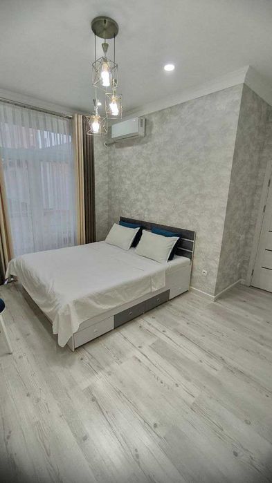 Двухэтажный коттедж недалеко от метро Куйлюк