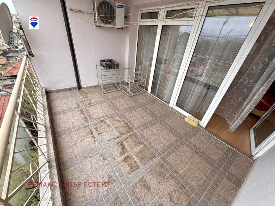 Тристаен апартамент за продажба кв. Ялта