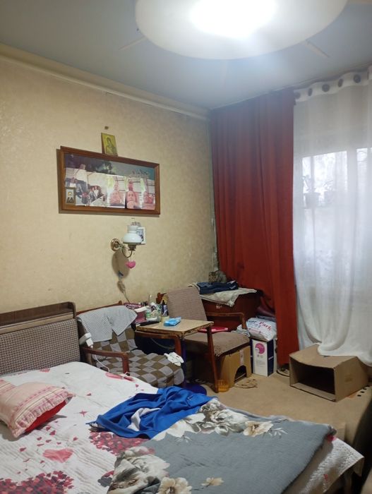4/4/4 Куйлик 1 мавзе метро Киёт,92 кв.м без ремонта,73 500 $