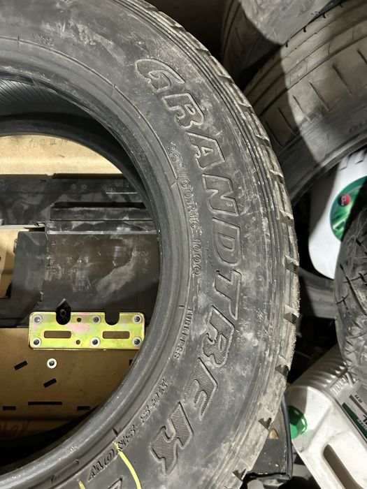 Продаю шино R16 235/60/16