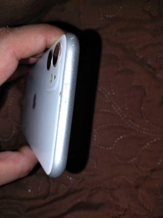 iPhone 11.