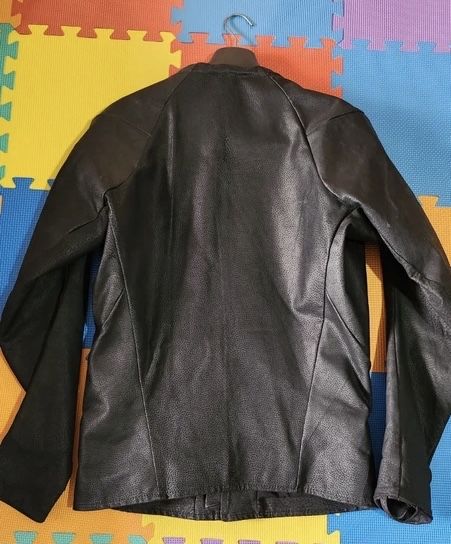 Vand geaca de piele naturala originala Vagabond