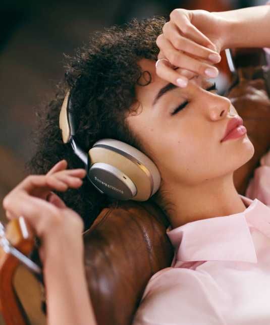 Casti Bowers & Wilkins PX8 - Negru - Sigilate