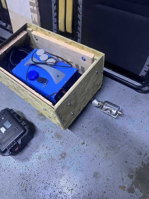 Поодам аккумулятор с автономкой