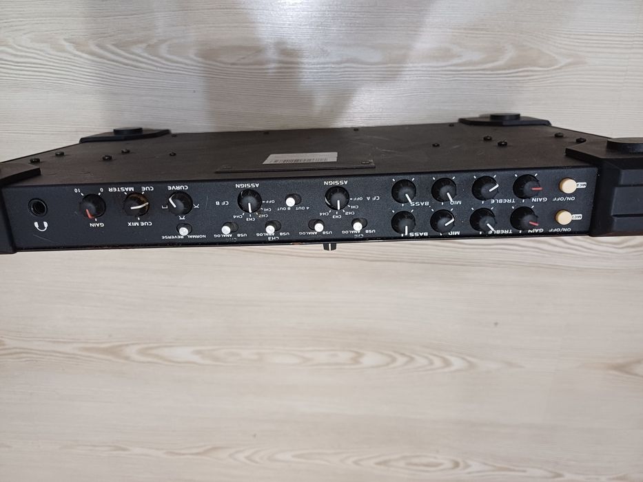 Vând placa Dj American Audio VMS4.1